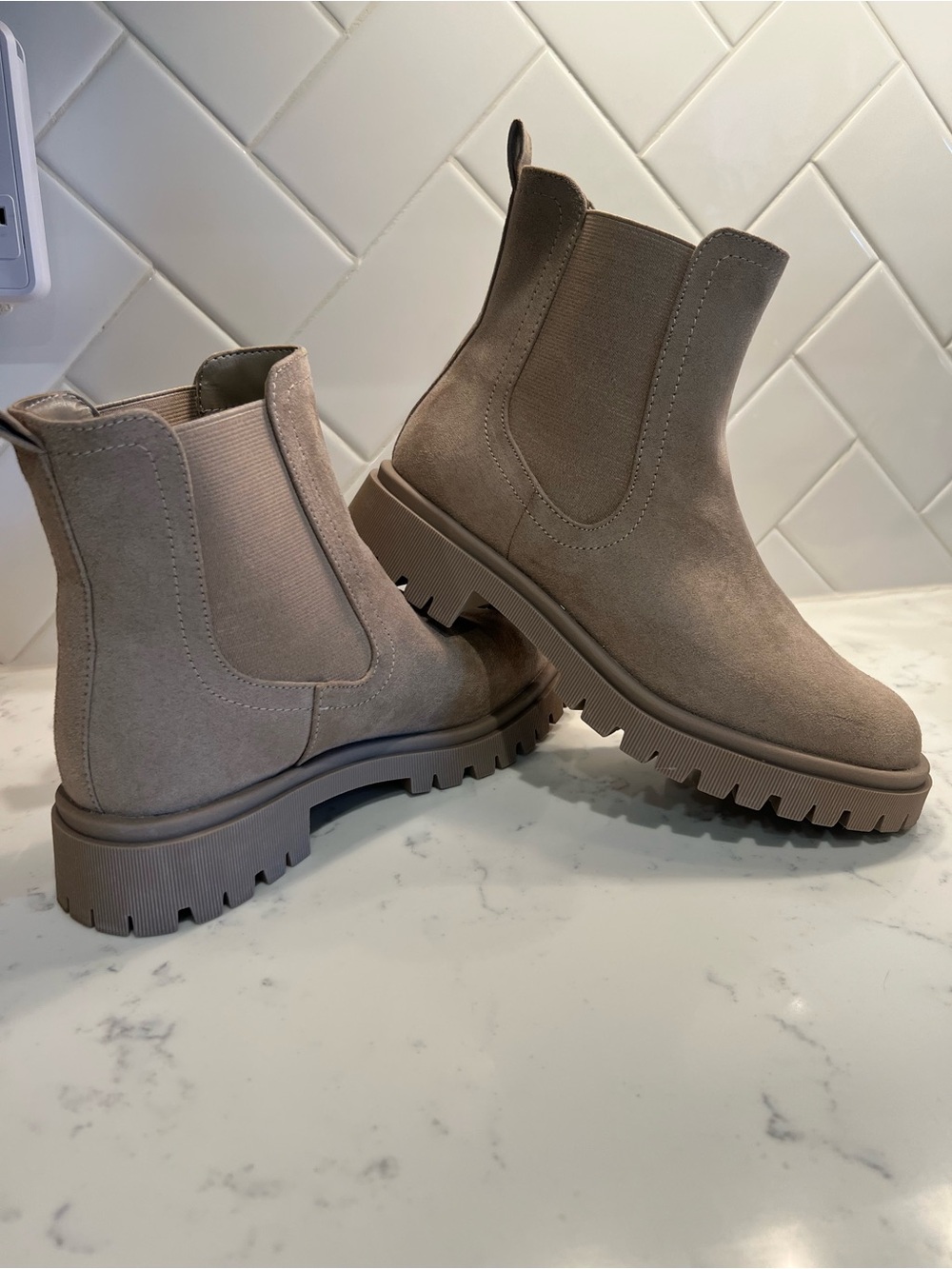 NEVER WORN! Chunky Chelsea Ankle Boots in Taupe- Size 8